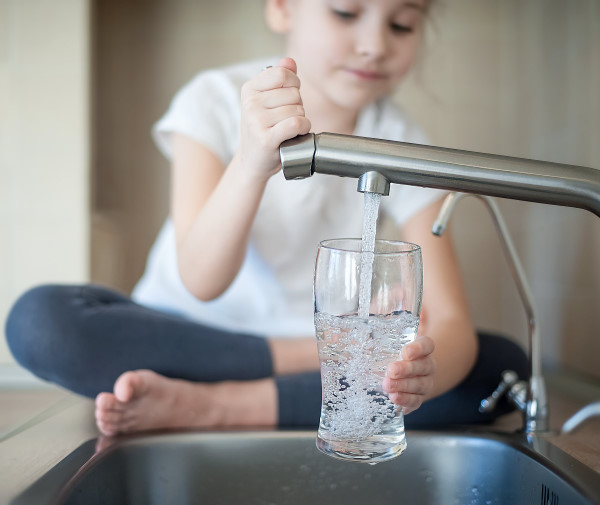 Adoucisseur d’eau sans sel écologique : bien le choisir